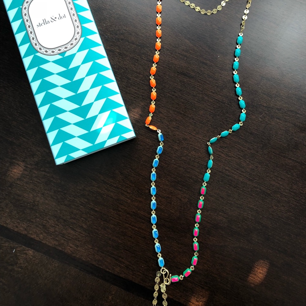 Stella and Dot Poppy Necklace